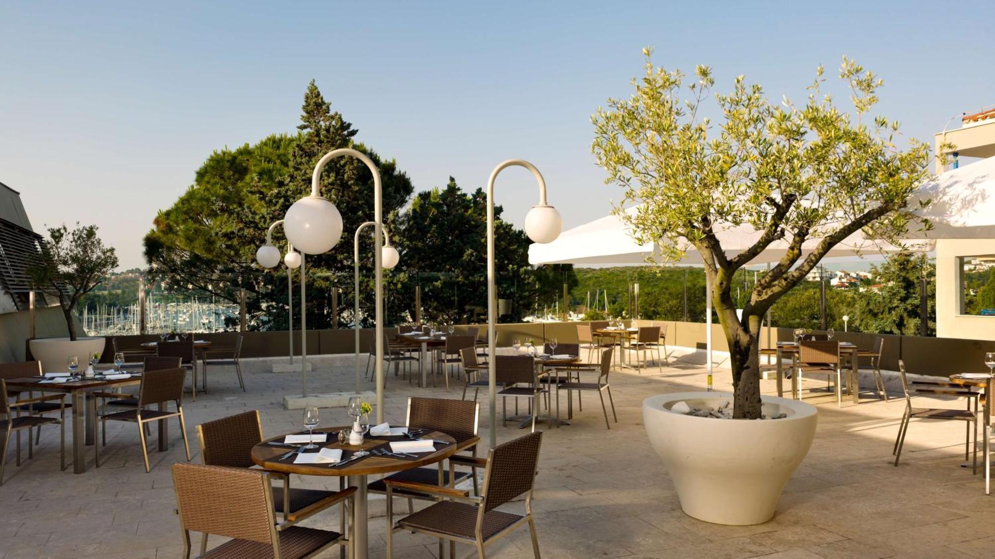 Park Plaza Verudela Пула Екстериор снимка